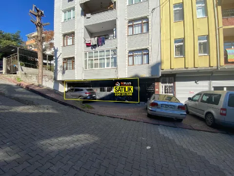 KURUÇEŞME MERKEZE YAKIN  GİRİŞ KATI DÜKKAN - DEPO - KURUÇEŞME