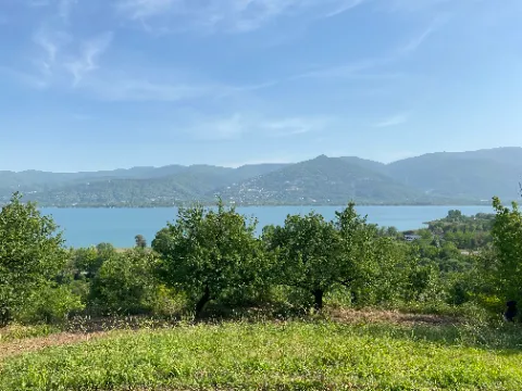 EŞMEDE PANORAMİK GÖL MANZARALI 1570 M2  İKİ PARSEL - KARTEPE